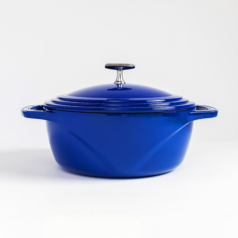 USA Enamel? Cast Iron Dutch Oven