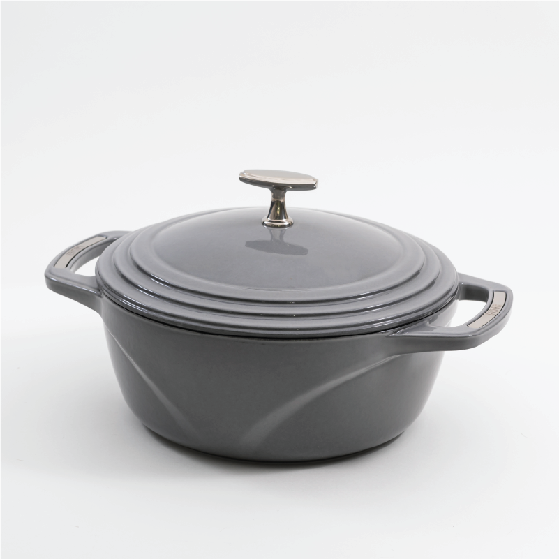 USA Enamel? Cast Iron Dutch Oven