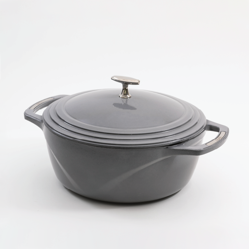 USA Enamel? Cast Iron Dutch Oven