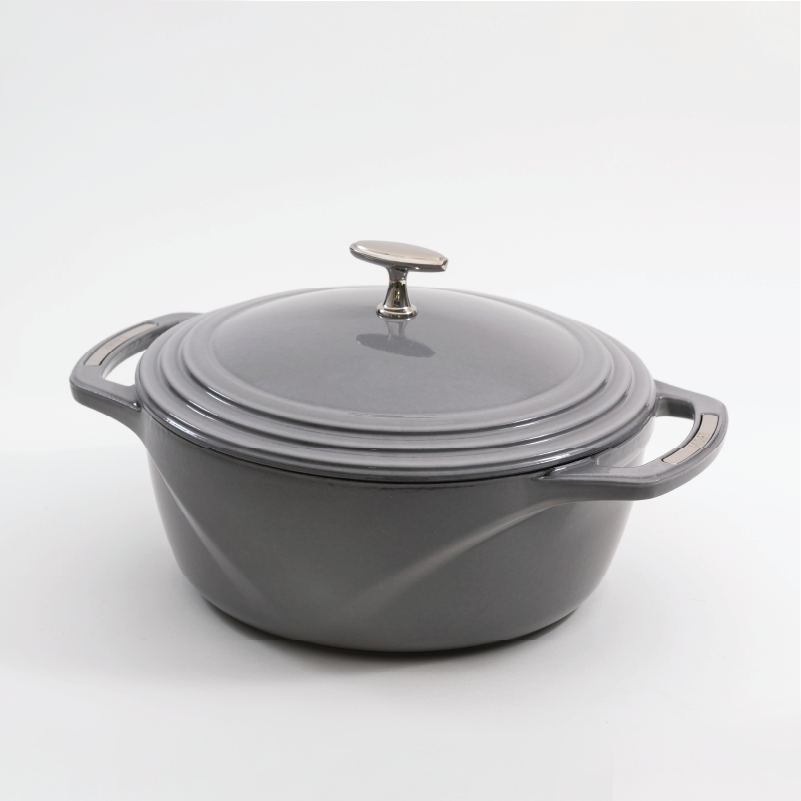 USA Enamel? Cast Iron Dutch Oven