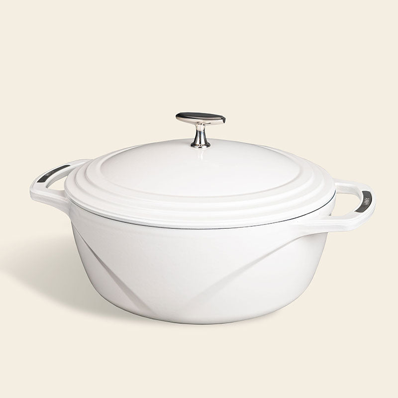USA Enamel? Cast Iron Dutch Oven