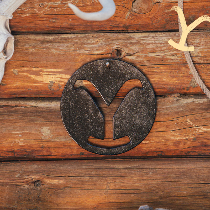 Yellowstone? 8 Inch Seasoned Cast Iron Power Y Trivet