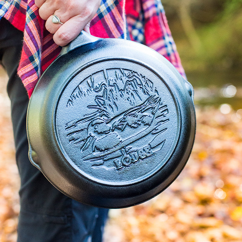 Wildlife Series? 8 Inch Cast Iron Duck Skillet