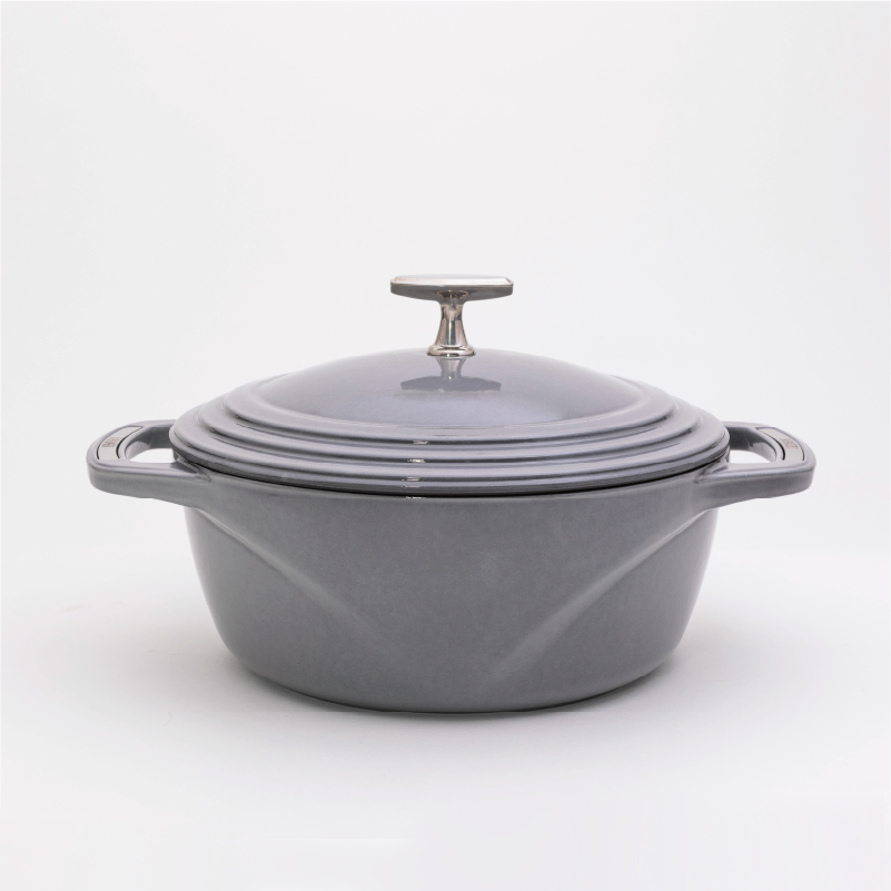 USA Enamel? Cast Iron Dutch Oven